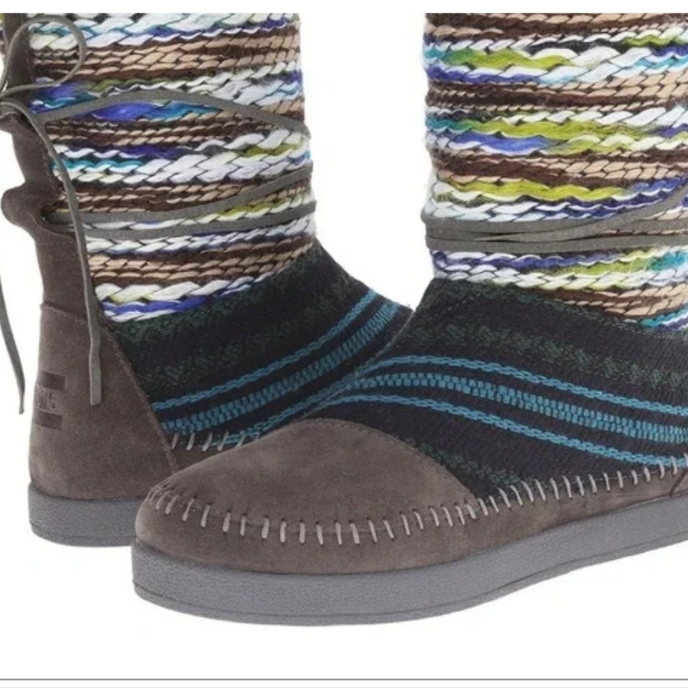 Toms Nepal yarn knitted suede mid moccasin gray grey winter pull on boots sz 7.5
